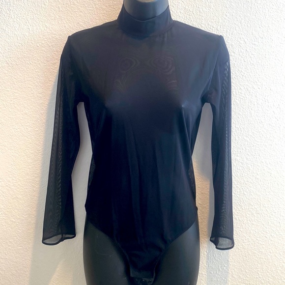 🎉MESH LONG SLEEVE BODY MESH MANIA size Large fits like a Medium. - Picture 4 of 13
